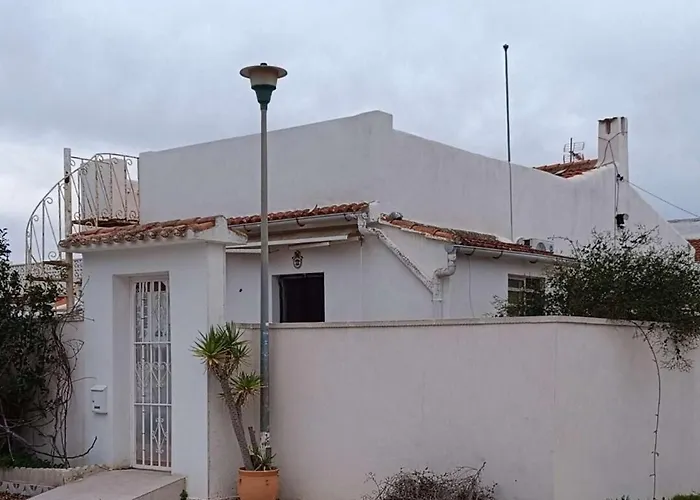 3-Bedroom House In Torrevieja